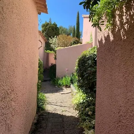 Holiday home Mont Ventoux, Maisonnette Provencale Atypique